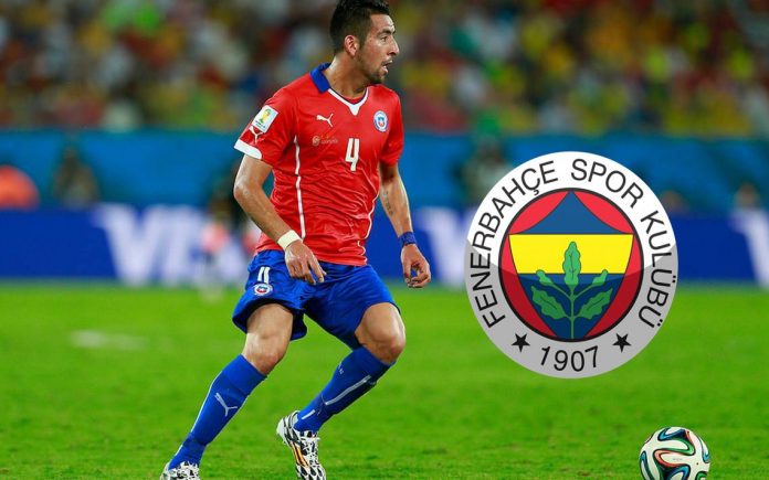 Mauricio Isla Fenerbahçede Mauricio Isla Fenerbahçede