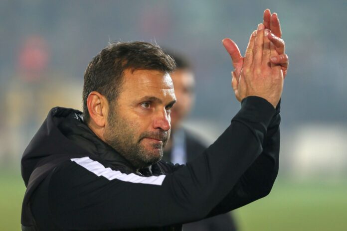 Okan Buruk Akhisar Belediyespor Okan Buruk Akhisar Belediyespor