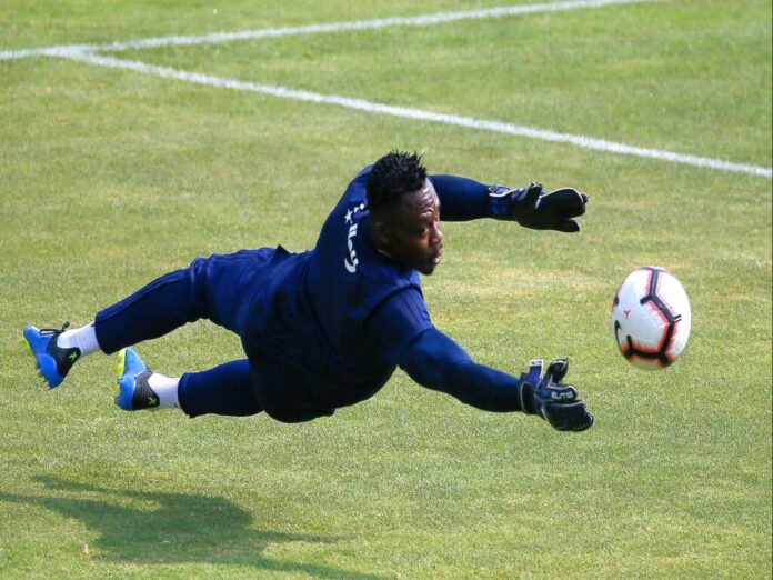 Carlos Kameni Carlos Kameni Eskişehir
