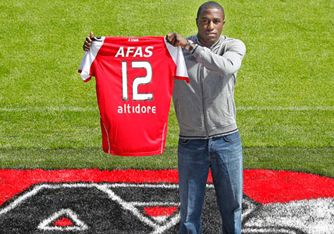 altidore-az-alkmaar-ile-imzalad