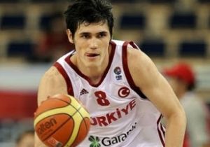 ersan-lyasova-anadolu-efes-te