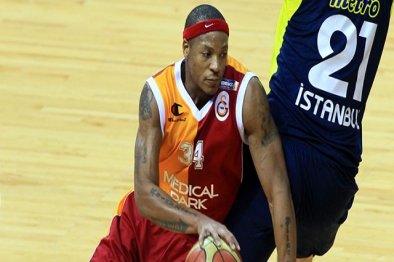 galatasaray-da-hawkins-oku