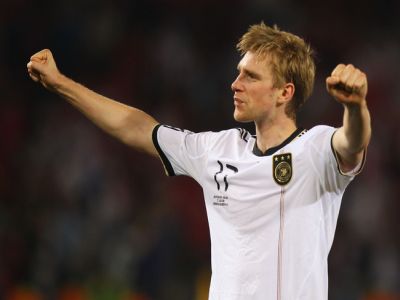 mertesacker-de-arsenal-de