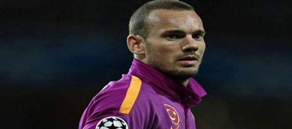 sneijder-n-isyan