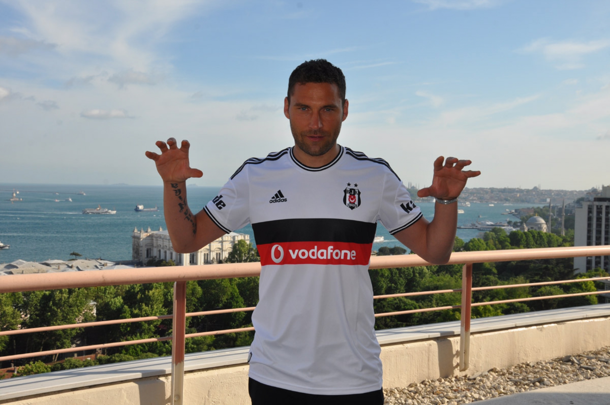 tosic-besiktas-formali-2