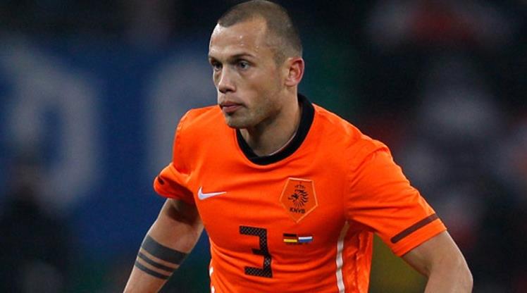 John Heitinga futbolu bıraktı