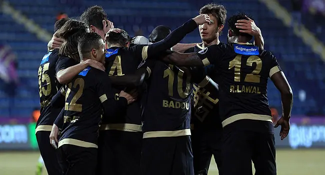 Osmanlıspor Sivas'a patladı