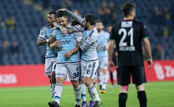 fenerbahçe yarı finalde