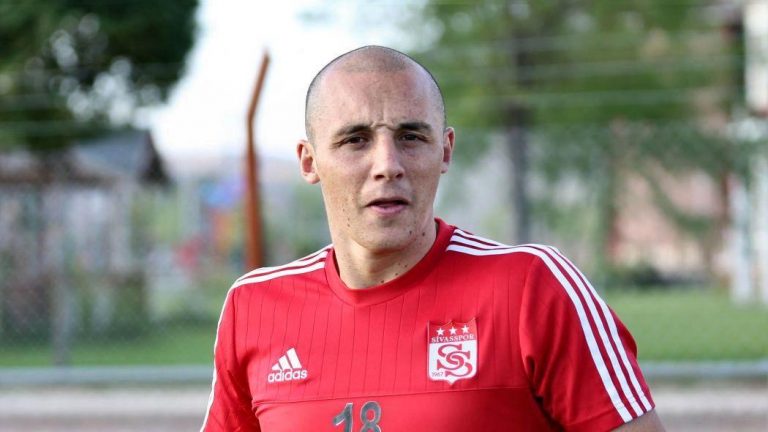 Aatıf Chahechouhe resmen Fenerbahçe’de