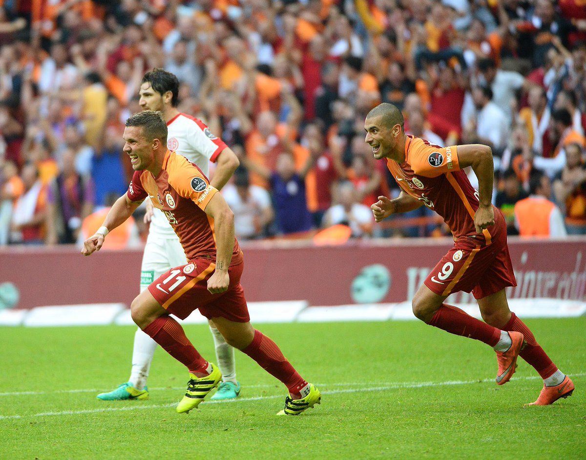 galatasaray-3-antalyaspor-1-goller-podolski