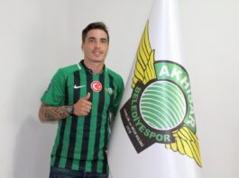 Josue Pesqueira Akhisar