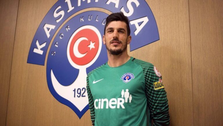 Kasımpaşa Simone Scuffet’e imza attırdı