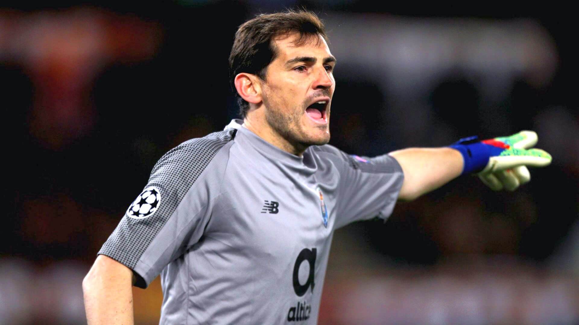 Iker Casillas futbolu bıraktı