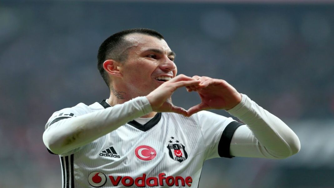 Gary Medel satıldı