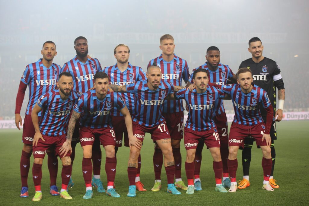 2021-2022 sezonu şampiyonu Trabzonspor