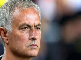 Jose Mourinho kovuldu
